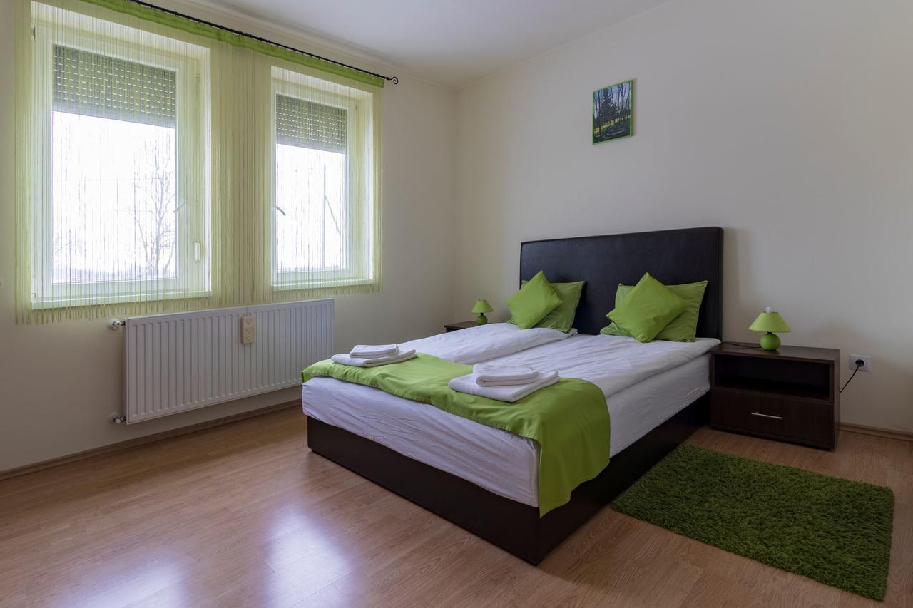 Tölgyfa Vendégház Kiskoros Exterior foto