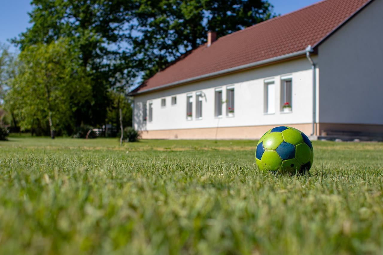 Tölgyfa Vendégház Kiskoros Exterior foto